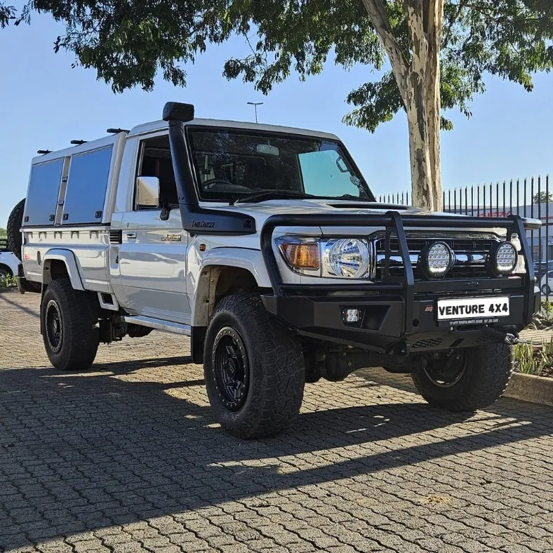 Land Cruiser 79