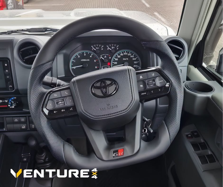 New steering wheel and blackout roof interior