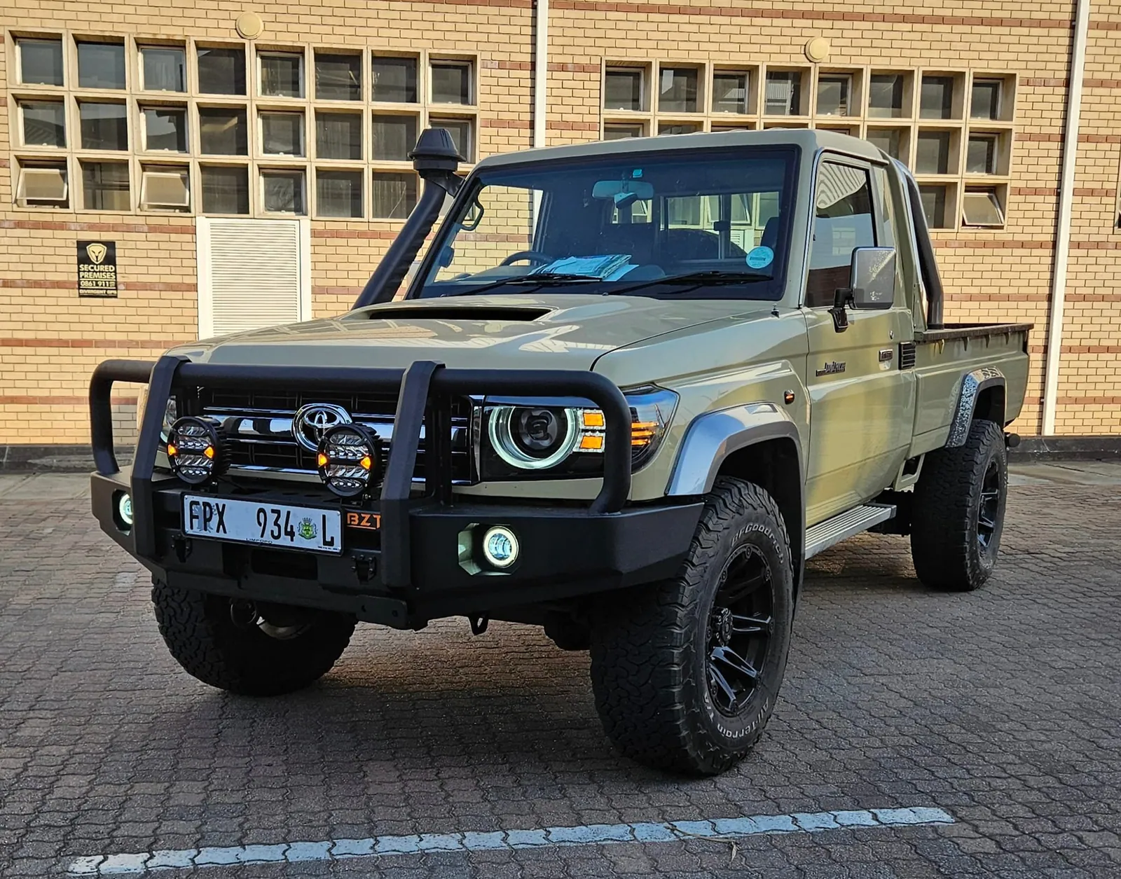 Land Cruiser 79