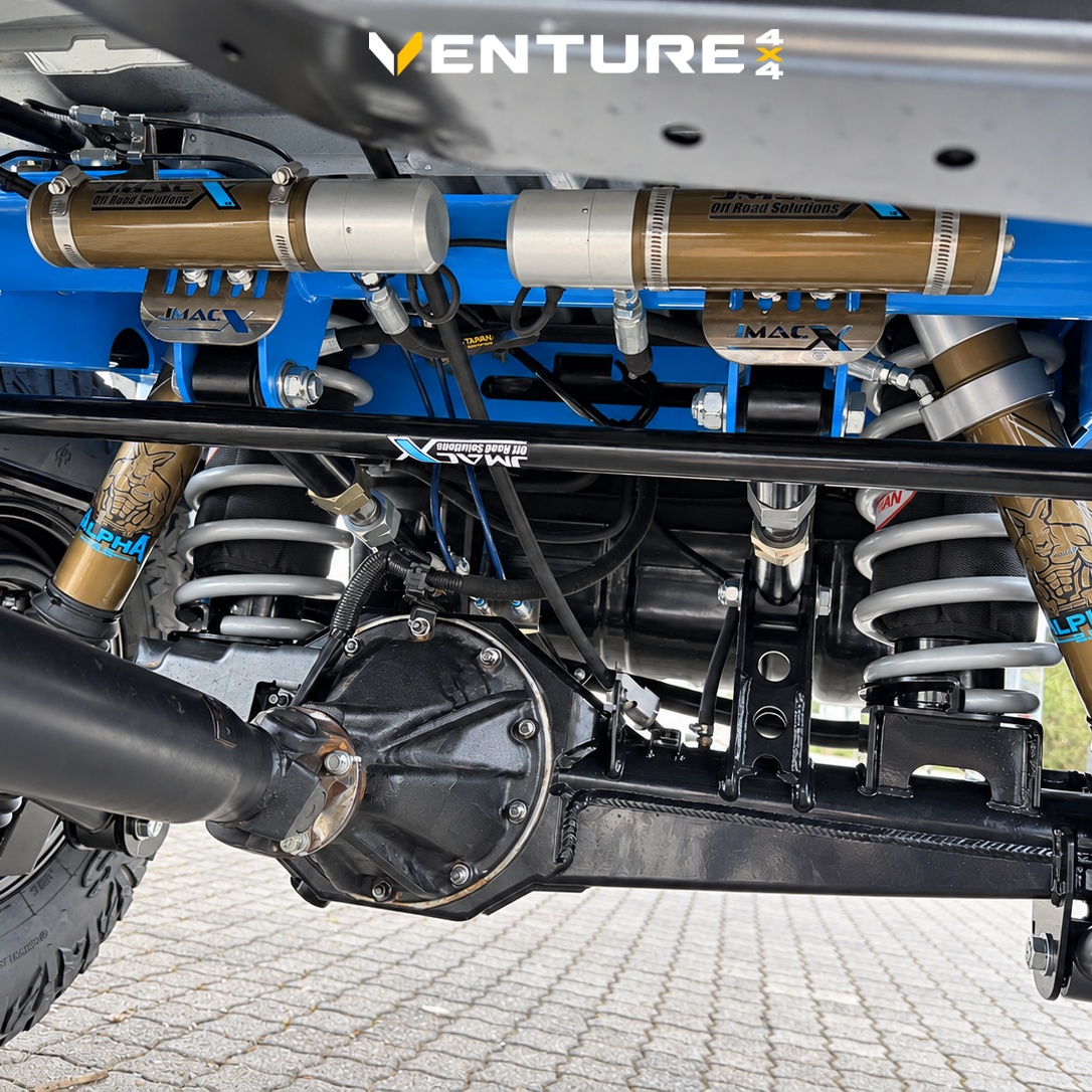JMACX fitted to a Toyota Land Cruiser 79 Series — Venture 4x4 Mbombela