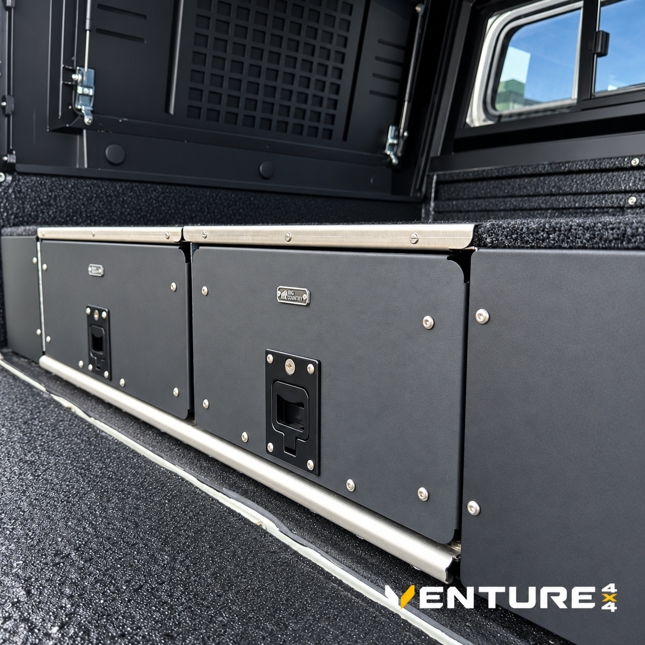 Big Country fitted to a Toyota Land Cruiser 79 Series — Venture 4x4 Mbombela