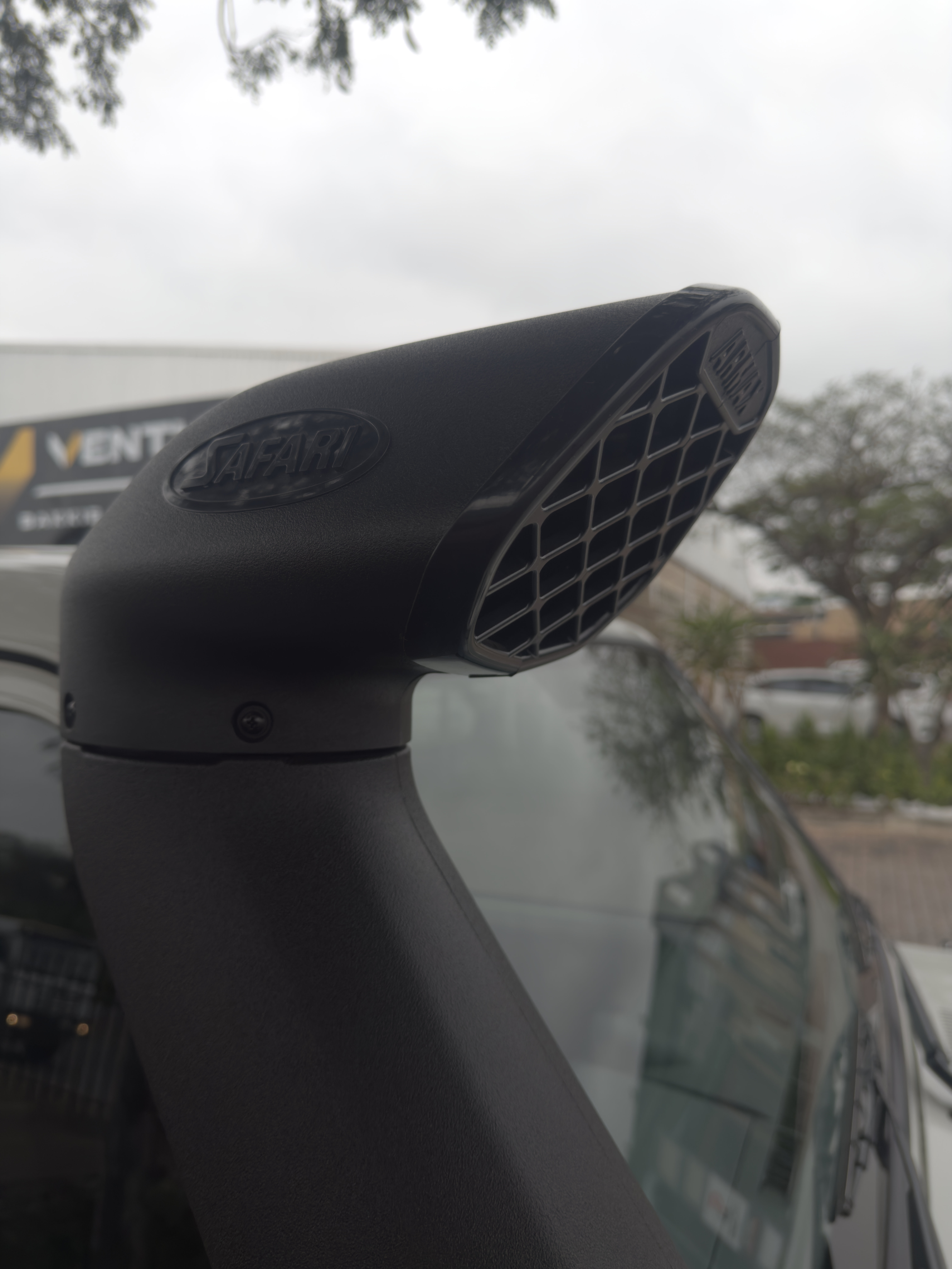 Safari snorkel fitted to a Toyota Land Cruiser 79 Series — Venture 4x4 Mbombela