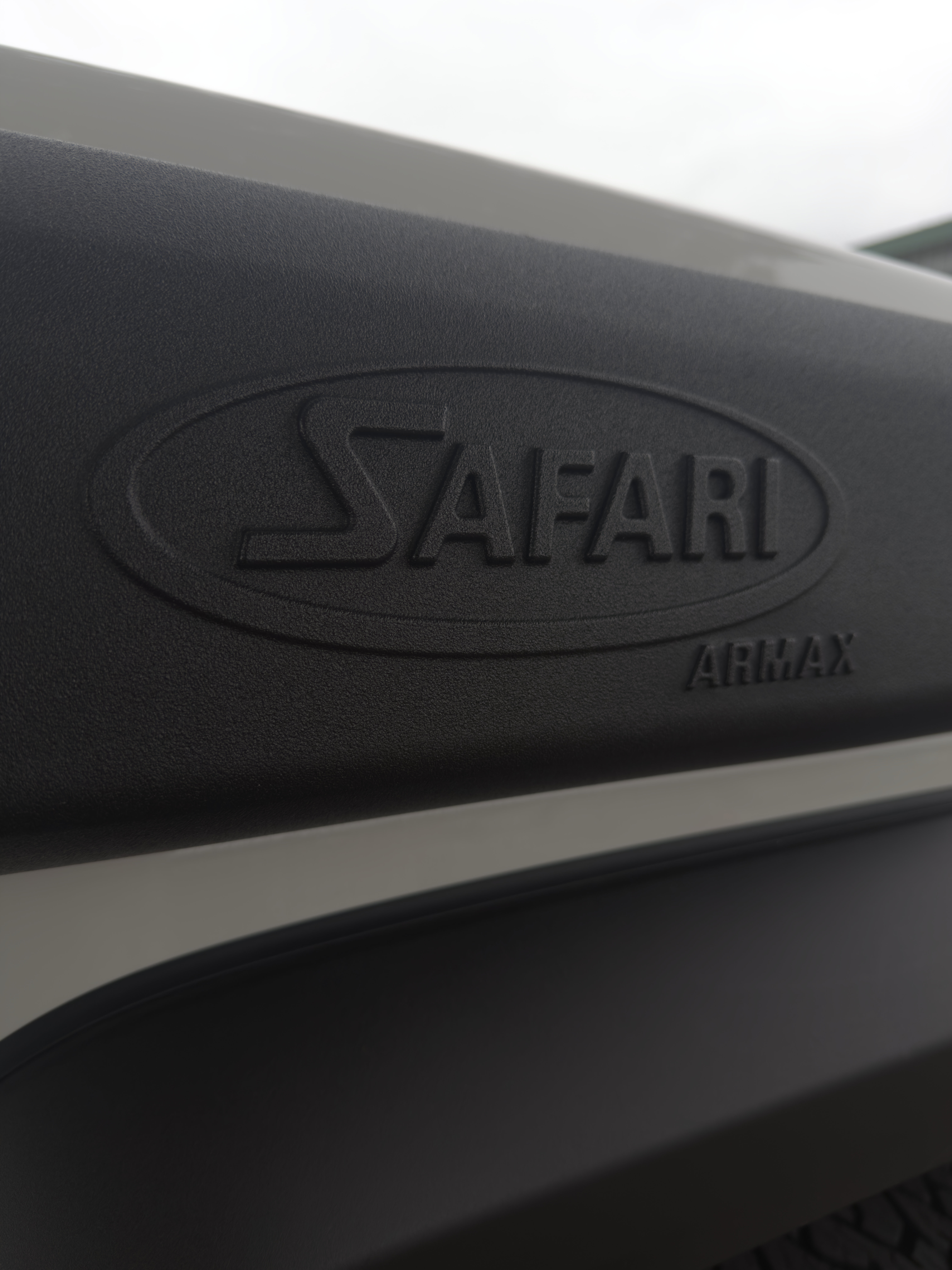 Safari snorkel fitted to a Toyota Land Cruiser 79 Series — Venture 4x4 Mbombela